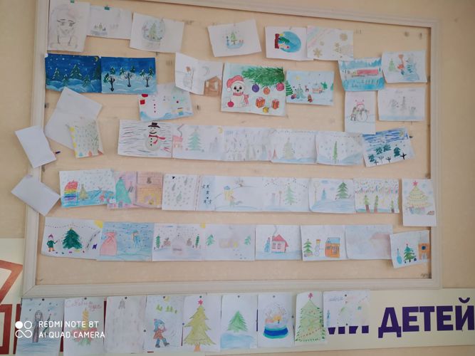В школе НОШ №2 прошёл творческий конкурс "Новогодние рисунки"