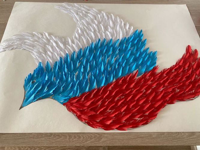 Учащиеся школы Росгвардии в Ингушетии приняли участие в мероприятиях ко Дню государственного флага.