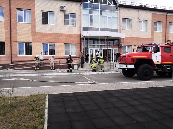 В НОШ 2 ВОЙСК НАЦИОНАЛЬНОЙ ГВАРДИИ РФ Г. НАЗРАНЬ СОСТОЯЛИСЬ СОВМЕСТНЫЕ ПОЖАРНО-ТАКТИЧЕСКИЕ УЧЕНИЯ