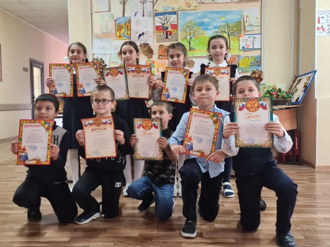 КОНКУРС ПОДЕЛОК "ОСЕНЬ ЗОЛОТАЯ"