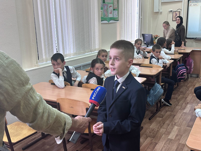 Круглый стол " Мы - Патриоты России"